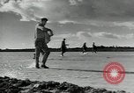 Immagine di Gli agricoltori Camargue Francia, 1950, secondo 50 filmato di repertorio 65675027100
