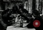 Immagine di Gli agricoltori Camargue Francia, 1950, secondo 3 filmato di repertorio 65675027101