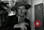 Immagine di Gli agricoltori Camargue Francia, 1950, secondo 35 filmato di repertorio 65675027101