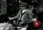 Immagine di Gli agricoltori Camargue Francia, 1950, secondo 45 filmato di repertorio 65675027101