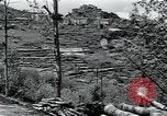 Standbild Mann in der Stadt Mazamet in Frankreich, 1950, aus Sekunde 49 historischem Filmmaterial Videoclip 65675027105