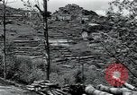 Standbild Mann in der Stadt Mazamet in Frankreich, 1950, aus Sekunde 53 historischem Filmmaterial Videoclip 65675027105