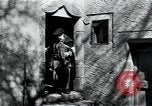 Standbild Mann in der Stadt Mazamet in Frankreich, 1950, aus Sekunde 57 historischem Filmmaterial Videoclip 65675027105