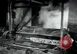 Immagine di Fabbrica di lana Mazamet Francia, 1950, secondo 43 filmato di repertorio 65675027108