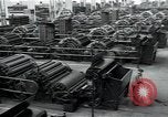 Immagine di Fabbrica di lana Mazamet Francia, 1950, secondo 10 filmato di repertorio 65675027110