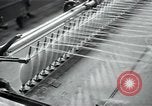 Immagine di Fabbrica di lana Mazamet Francia, 1950, secondo 36 filmato di repertorio 65675027110