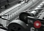 Immagine di Fabbrica di lana Mazamet Francia, 1950, secondo 40 filmato di repertorio 65675027110