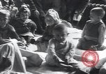 Standbild Kinder Wien Österreich, 1923, aus Sekunde 17 historischem Filmmaterial Videoclip 65675027119