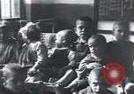 Standbild Kinder Wien Österreich, 1923, aus Sekunde 31 historischem Filmmaterial Videoclip 65675027119