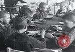 Standbild Kinder Wien Österreich, 1923, aus Sekunde 56 historischem Filmmaterial Videoclip 65675027119