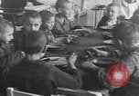Standbild Kinder Wien Österreich, 1923, aus Sekunde 58 historischem Filmmaterial Videoclip 65675027119