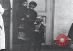 Standbild Kinder mit Rachitis Wien Österreich, 1923, aus Sekunde 14 historischem Filmmaterial Videoclip 65675027120