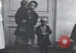 Standbild Kinder mit Rachitis Wien Österreich, 1923, aus Sekunde 16 historischem Filmmaterial Videoclip 65675027120