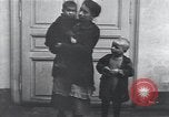 Standbild Kinder mit Rachitis Wien Österreich, 1923, aus Sekunde 23 historischem Filmmaterial Videoclip 65675027120