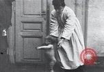 Standbild Kinder mit Rachitis Wien Österreich, 1923, aus Sekunde 33 historischem Filmmaterial Videoclip 65675027120
