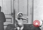 Standbild Kinder mit Rachitis Wien Österreich, 1923, aus Sekunde 38 historischem Filmmaterial Videoclip 65675027120
