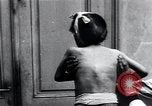 Standbild Kinder mit Rachitis Wien Österreich, 1923, aus Sekunde 54 historischem Filmmaterial Videoclip 65675027120