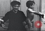 Standbild Kind Wien Österreich, 1923, aus Sekunde 10 historischem Filmmaterial Videoclip 65675027121