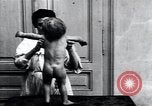Standbild Kind Wien Österreich, 1923, aus Sekunde 22 historischem Filmmaterial Videoclip 65675027121