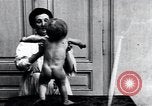 Standbild Kind Wien Österreich, 1923, aus Sekunde 23 historischem Filmmaterial Videoclip 65675027121