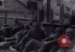 Standbild Flüchtlinge Irkutsk Russland, 1919, aus Sekunde 11 historischem Filmmaterial Videoclip 65675027123