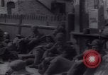 Standbild Flüchtlinge Irkutsk Russland, 1919, aus Sekunde 12 historischem Filmmaterial Videoclip 65675027123