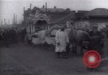Standbild Flüchtlinge Irkutsk Russland, 1919, aus Sekunde 33 historischem Filmmaterial Videoclip 65675027123