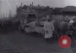 Standbild Flüchtlinge Irkutsk Russland, 1919, aus Sekunde 34 historischem Filmmaterial Videoclip 65675027123