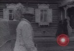 Standbild Flüchtlinge Irkutsk Russland, 1919, aus Sekunde 37 historischem Filmmaterial Videoclip 65675027123