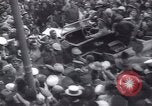 Standbild Soldaten und Arbeiter auf der Baustelle Russland, 1917, aus Sekunde 50 historischem Filmmaterial Videoclip 65675027132
