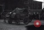 Standbild Frauen Line-up für Essen Batun Russland, 1937, aus Sekunde 3 historischem Filmmaterial Videoclip 65675027142