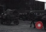 Standbild Frauen Line-up für Essen Batun Russland, 1937, aus Sekunde 4 historischem Filmmaterial Videoclip 65675027142