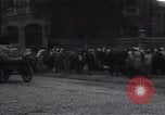 Standbild Frauen Line-up für Essen Batun Russland, 1937, aus Sekunde 10 historischem Filmmaterial Videoclip 65675027142