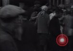 Standbild Frauen Line-up für Essen Batun Russland, 1937, aus Sekunde 15 historischem Filmmaterial Videoclip 65675027142