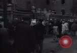 Standbild Frauen Line-up für Essen Batun Russland, 1937, aus Sekunde 17 historischem Filmmaterial Videoclip 65675027142