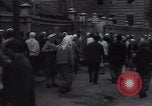 Standbild Frauen Line-up für Essen Batun Russland, 1937, aus Sekunde 20 historischem Filmmaterial Videoclip 65675027142