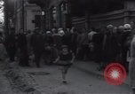 Standbild Frauen Line-up für Essen Batun Russland, 1937, aus Sekunde 44 historischem Filmmaterial Videoclip 65675027142