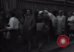 Standbild Frauen Line-up für Essen Batun Russland, 1937, aus Sekunde 51 historischem Filmmaterial Videoclip 65675027142
