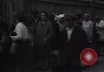 Standbild Frauen Line-up für Essen Batun Russland, 1937, aus Sekunde 53 historischem Filmmaterial Videoclip 65675027142