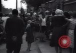 Standbild Frauen Line-up für Essen Batun Russland, 1937, aus Sekunde 61 historischem Filmmaterial Videoclip 65675027142