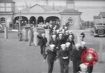 Standbild Seeleute der USS Nashville Vereinigtes Königreich, 1938, aus Sekunde 56 historischem Filmmaterial Videoclip 65675027148