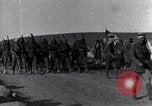 Immagine di T E Lawrence e il principe Faisal Arabia, 1917, secondo 31 filmato di repertorio 65675027151