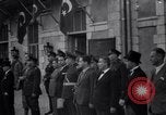 Standbild Mustafa Kemal Atatürk kommt mit dem Zug Türkei, 1923, aus Sekunde 8 historischem Filmmaterial Videoclip 65675027167