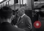 Standbild Mustafa Kemal Atatürk kommt mit dem Zug Türkei, 1923, aus Sekunde 15 historischem Filmmaterial Videoclip 65675027167