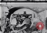 Standbild Vielfalt der britischen Artillerie Kanonen feuern Western Front, 1918, aus Sekunde 19 historischem Filmmaterial Videoclip 65675027173