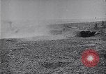 Standbild Vielfalt der britischen Artillerie Kanonen feuern Western Front, 1918, aus Sekunde 44 historischem Filmmaterial Videoclip 65675027173