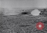 Standbild Vielfalt der britischen Artillerie Kanonen feuern Western Front, 1918, aus Sekunde 51 historischem Filmmaterial Videoclip 65675027173