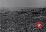 Standbild Vielfalt der britischen Artillerie Kanonen feuern Western Front, 1918, aus Sekunde 52 historischem Filmmaterial Videoclip 65675027173