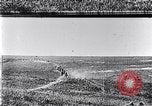 Standbild britische Kavallerie Flandern Belgien, 1917, aus Sekunde 5 historischem Filmmaterial Videoclip 65675027174