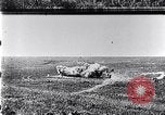 Standbild britische Kavallerie Flandern Belgien, 1917, aus Sekunde 7 historischem Filmmaterial Videoclip 65675027174